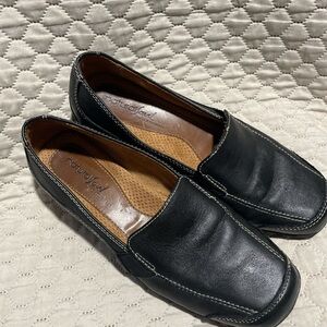 Natural Soul Men's Dark Leather Slip-On Loafers